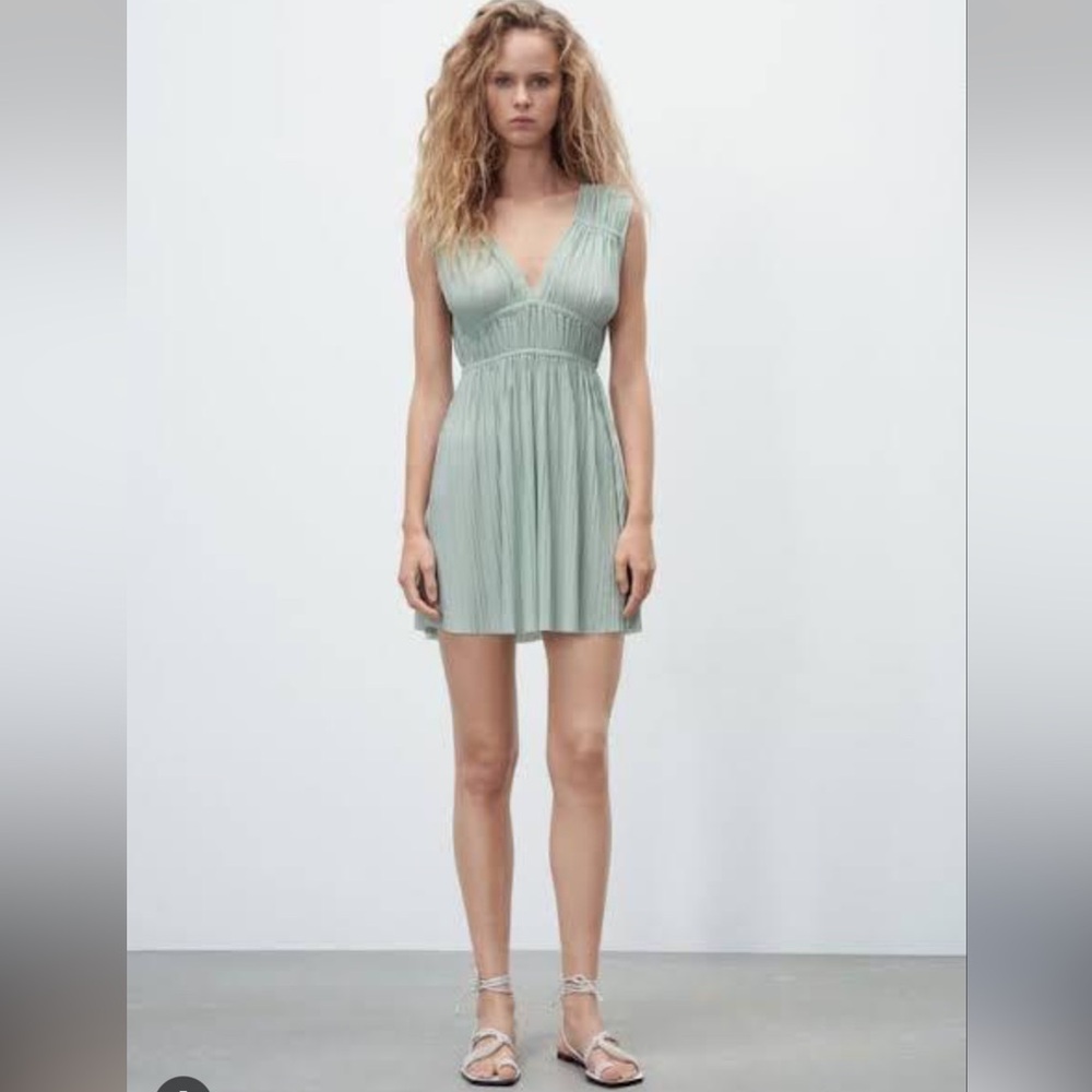 Zara Pleated Mint Mini Dress NWT - NEW